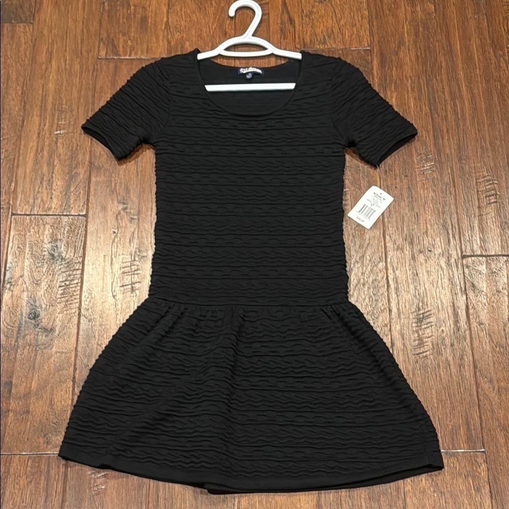NWT! Kohl's Black Textured Medium Juniors Dress